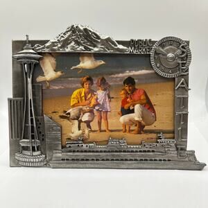 Vintage Smith Western Pewter Seattle Frame 8”x6.5” Heavy Space Needle Clock